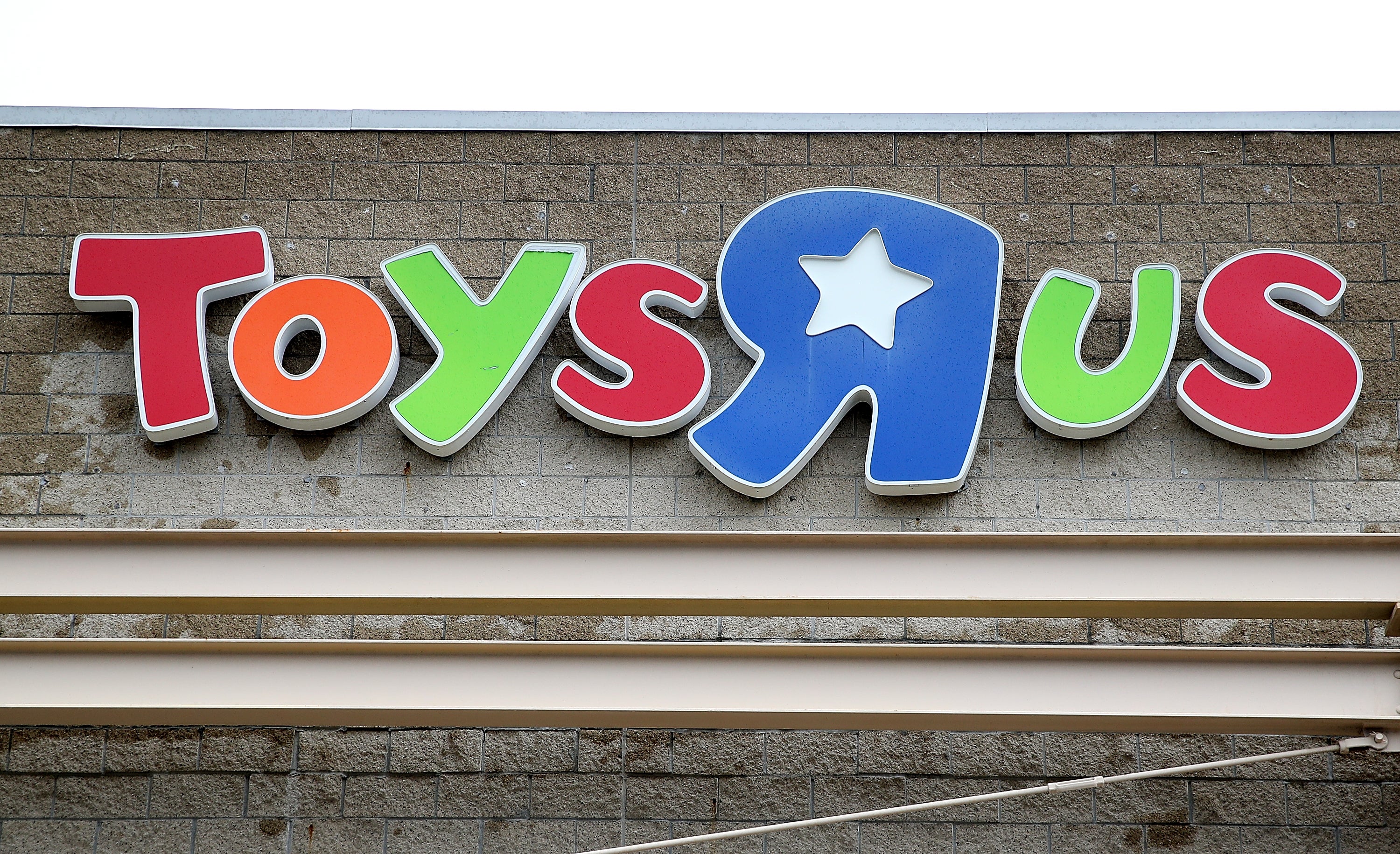 <p>Once a staple in American malls, Toys “R” Us filed for bankruptcy in 2017</p>
