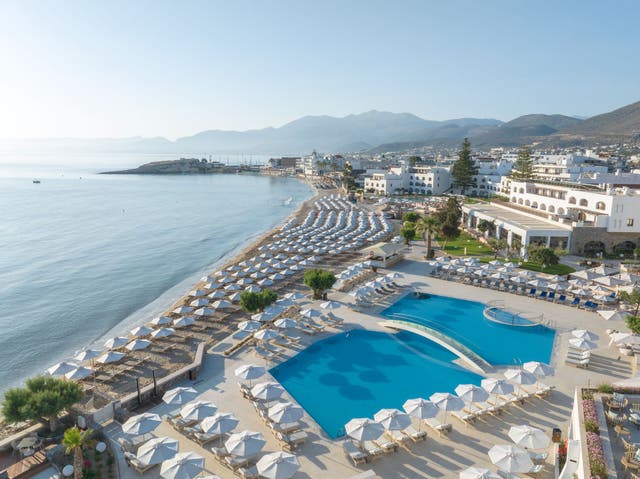 <p>For a family-friendly option, check-in to Creta Maris</p>