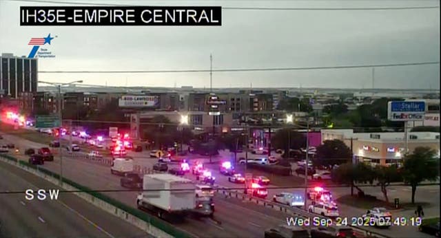 DALLAS-OFICINA DE INMIGRACIÓN-TIROTEO