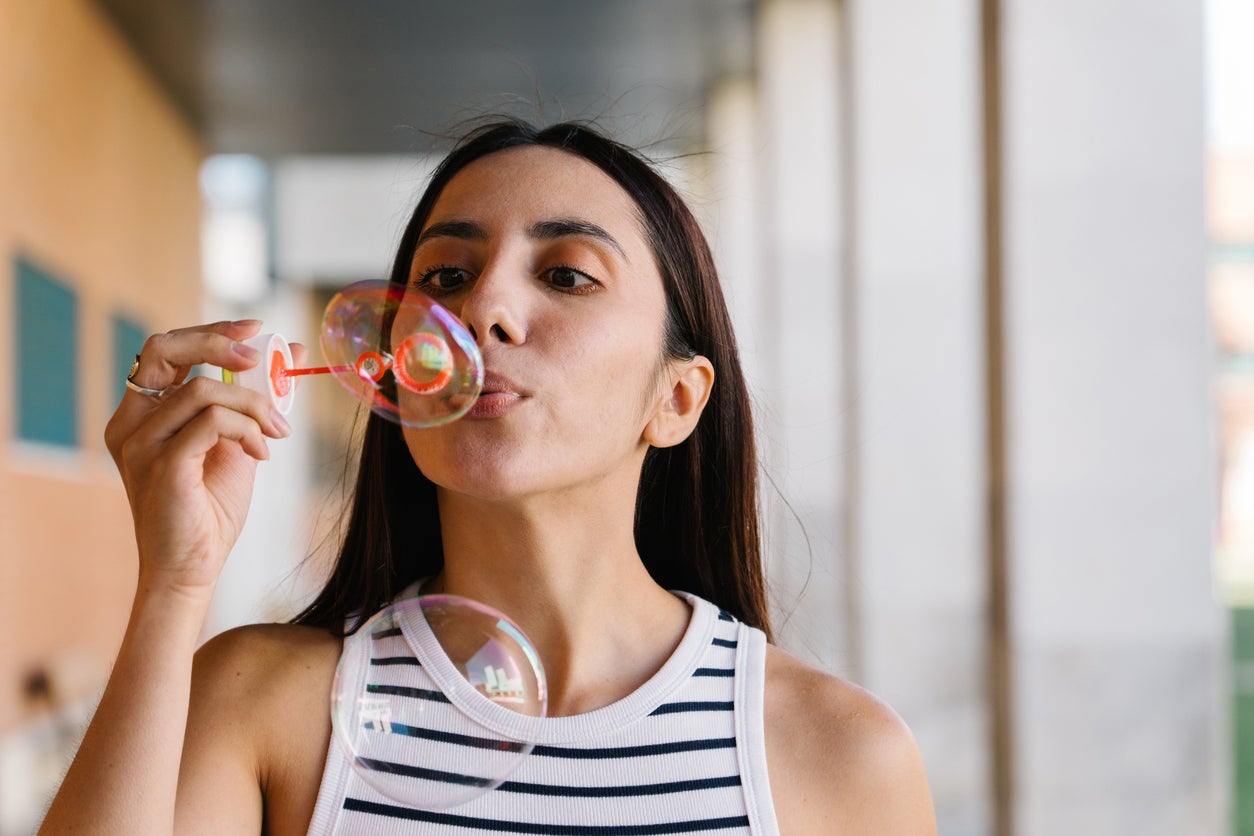 Blowing bubbles can have the same effects as breathing exercises