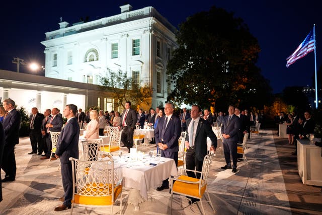 TRUMP CASA BLANCA