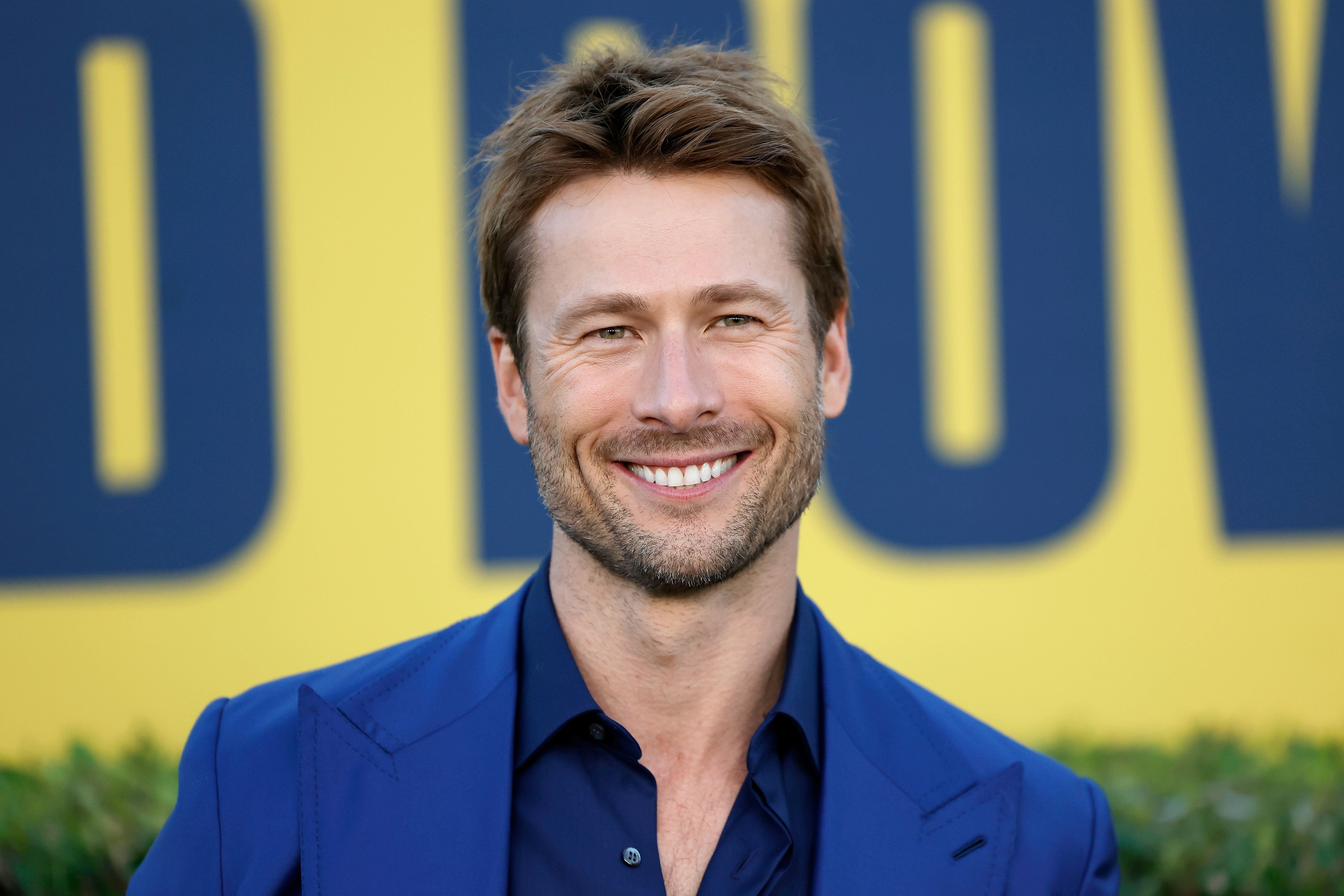 <p> Glen Powell attends the Red Carpet Premiere of Hulu's "Chad Powers" at Rose Bowl Stadium on September 25, 2025 </p>