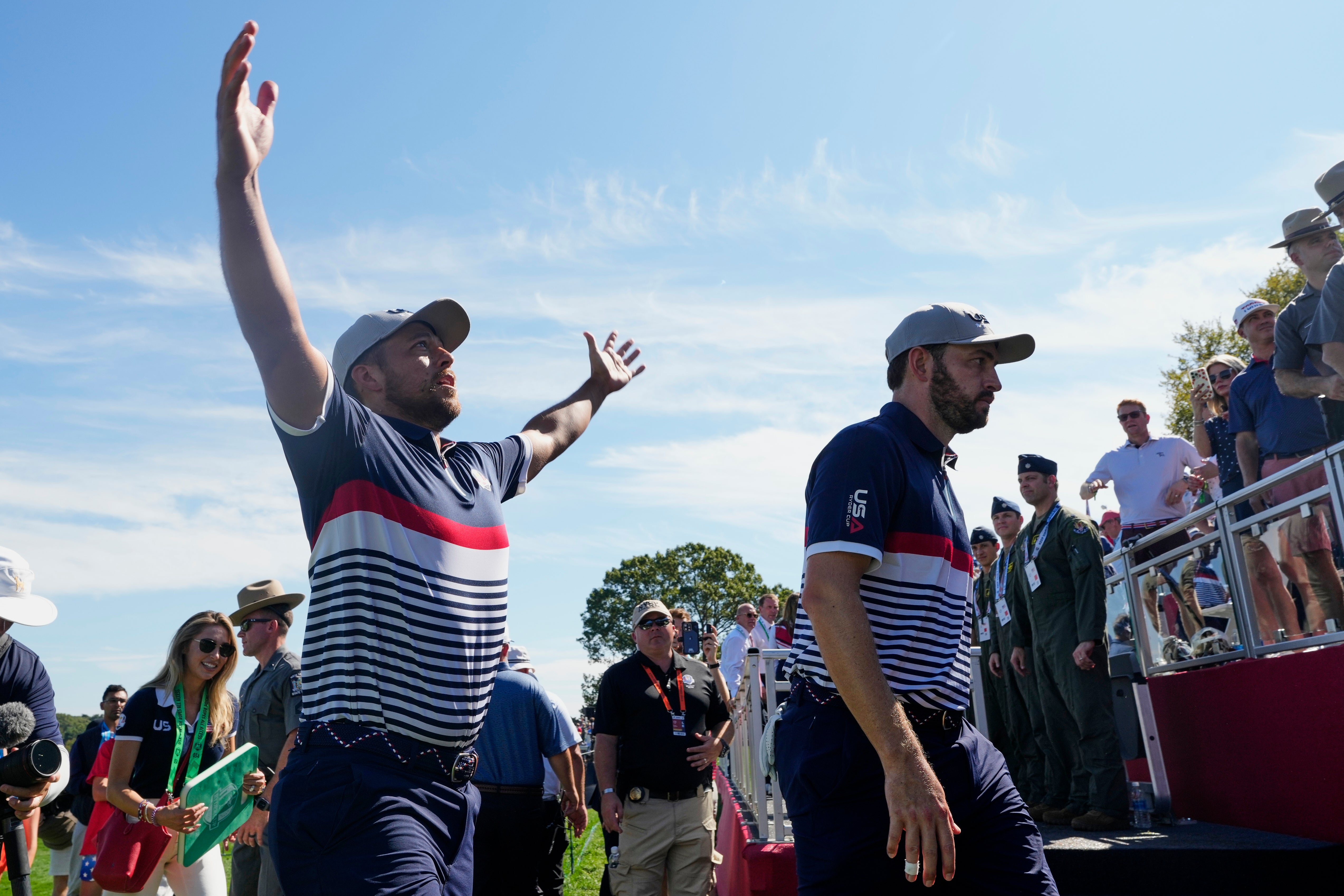Xander Schauffele y Patrick Cantlay salen del curso