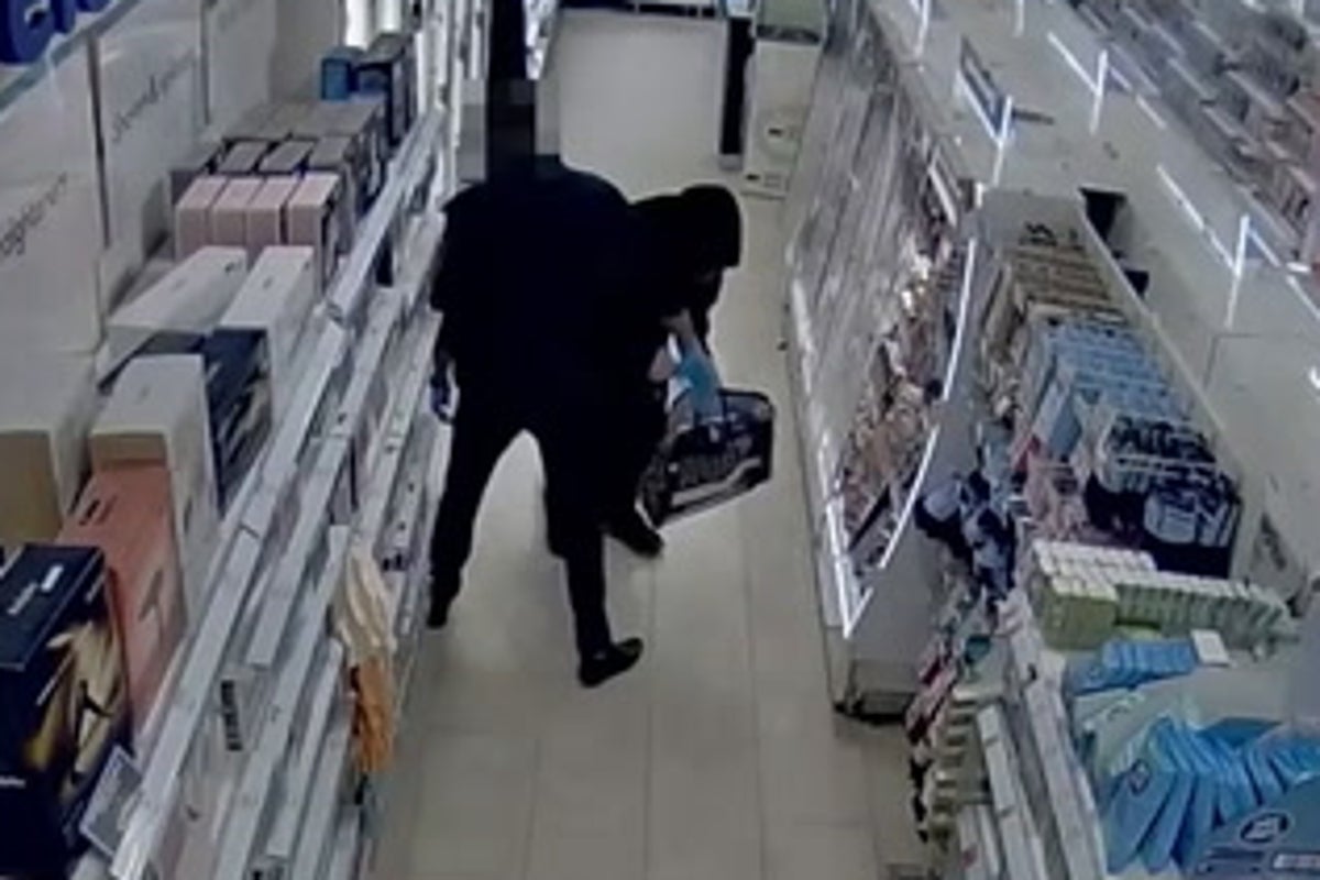 I watched shoplifters empty shelf after shelf in Boots and make mugs out of paying customers like me