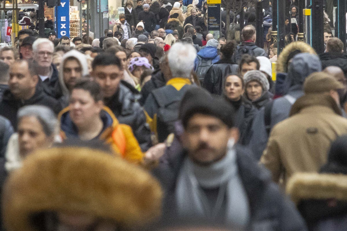 UK population sees second largest annual rise in 75 years fuelled by spiralling migration