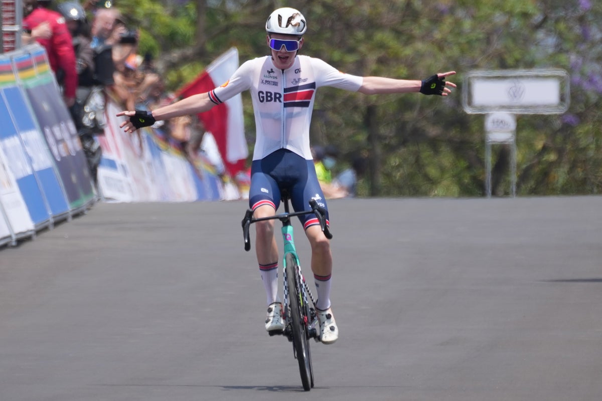 British Harry Hudson Wins Historic Junior Men's Road Race World Title