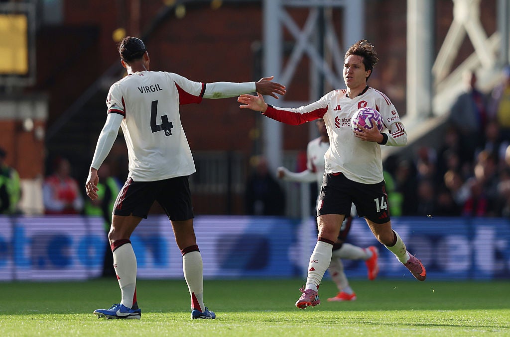 Liverpool fez Federico Chiyasa igualar uniformemente com três minutos quando o Liverpool escapou da derrota novamente