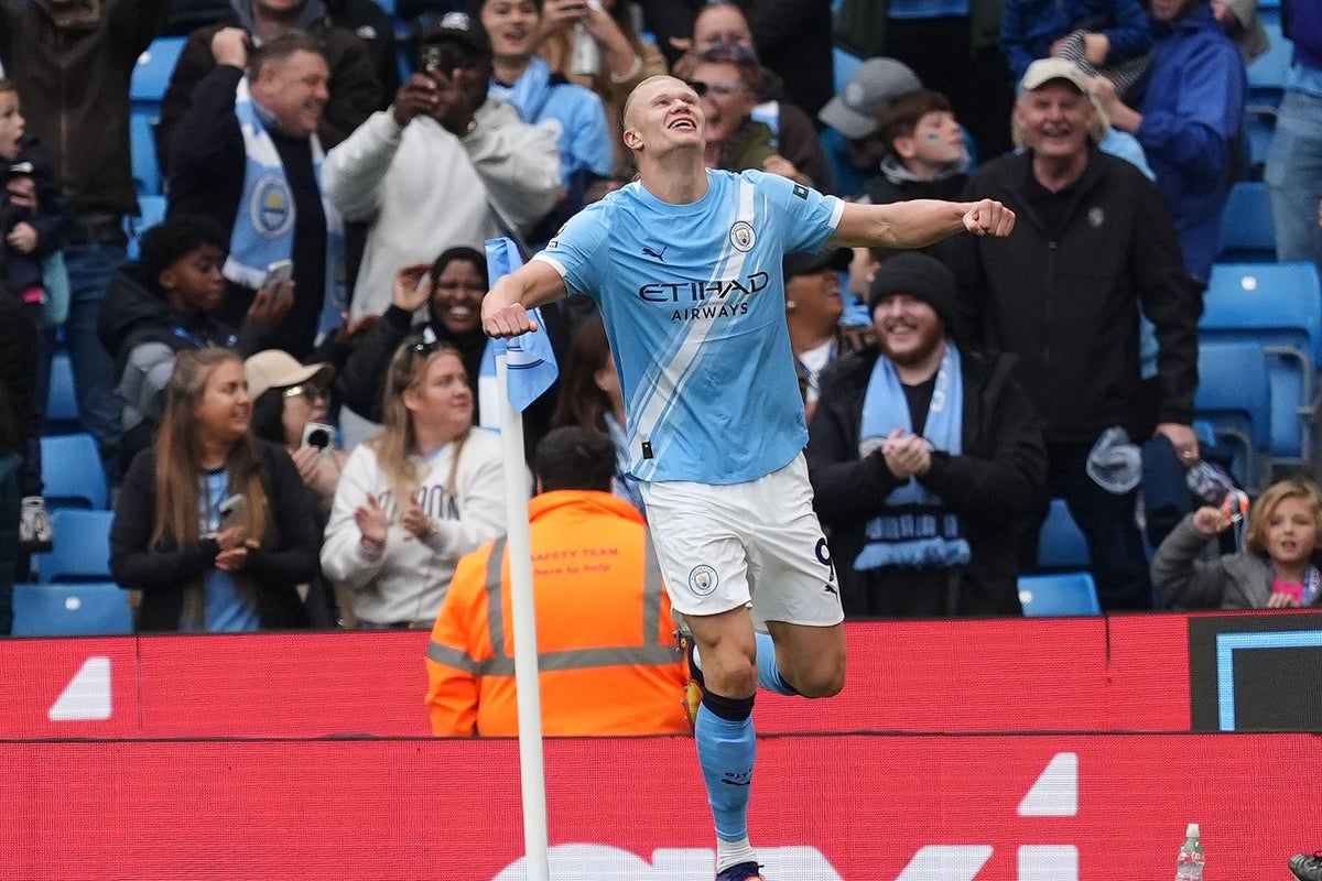 Manchester City Advances to Carabao Cup Fourth Round with 2-0 Huddersfield Victory