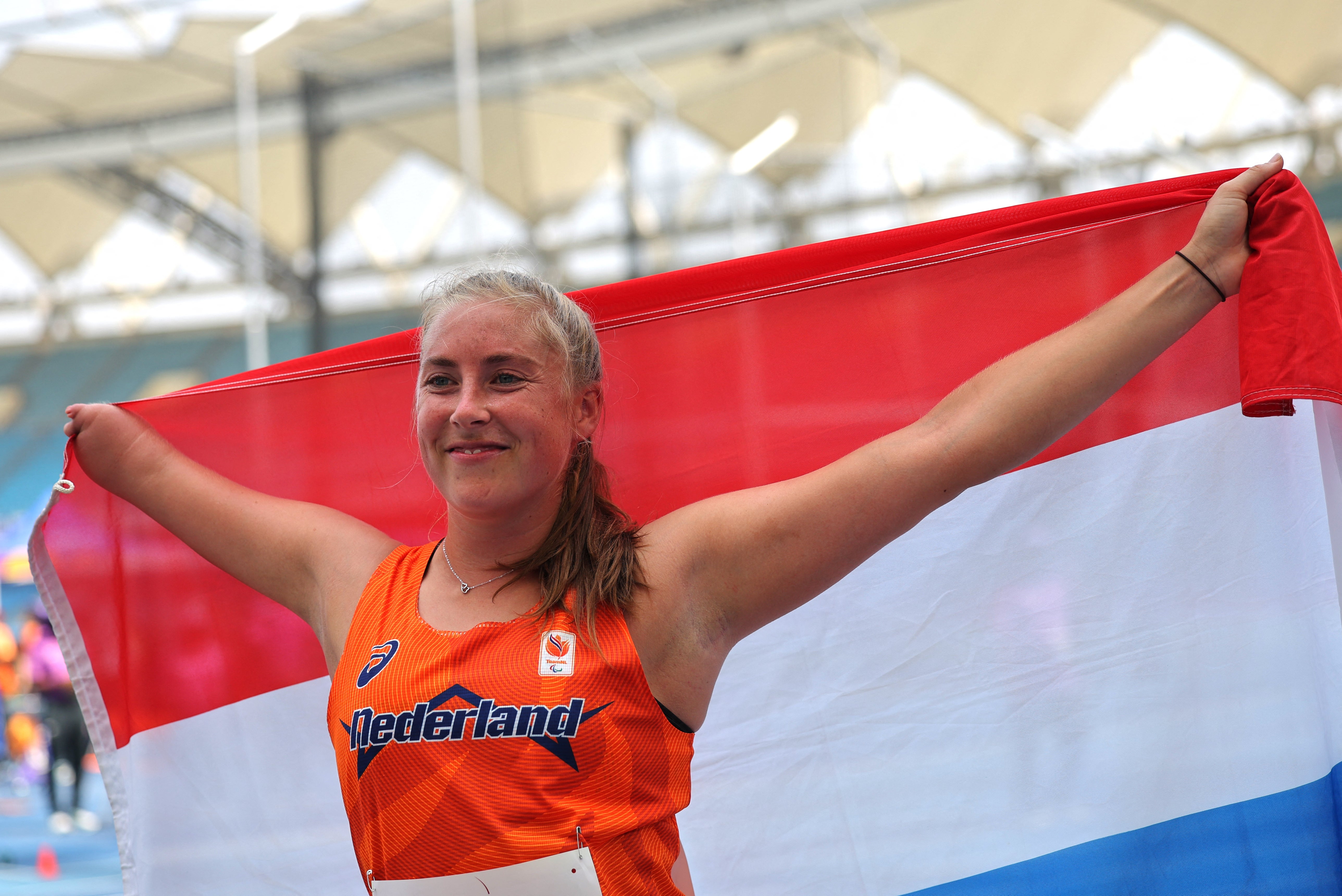 Roorda upgraded her silver medal from the Paris 2024 Olympics as Arnold settled for bronze
