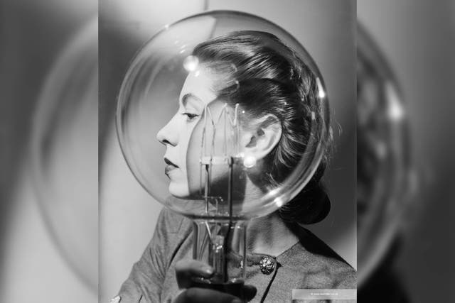 <p>‘Model with Lightbulb’, 1943</p>