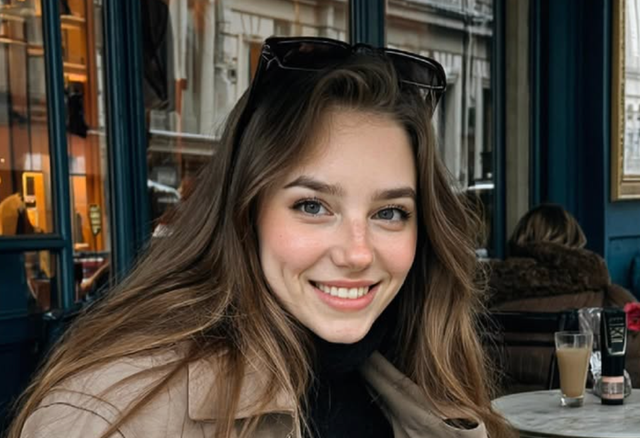 <p>Imagen generada por IA del personaje Tilly Norwood</p>