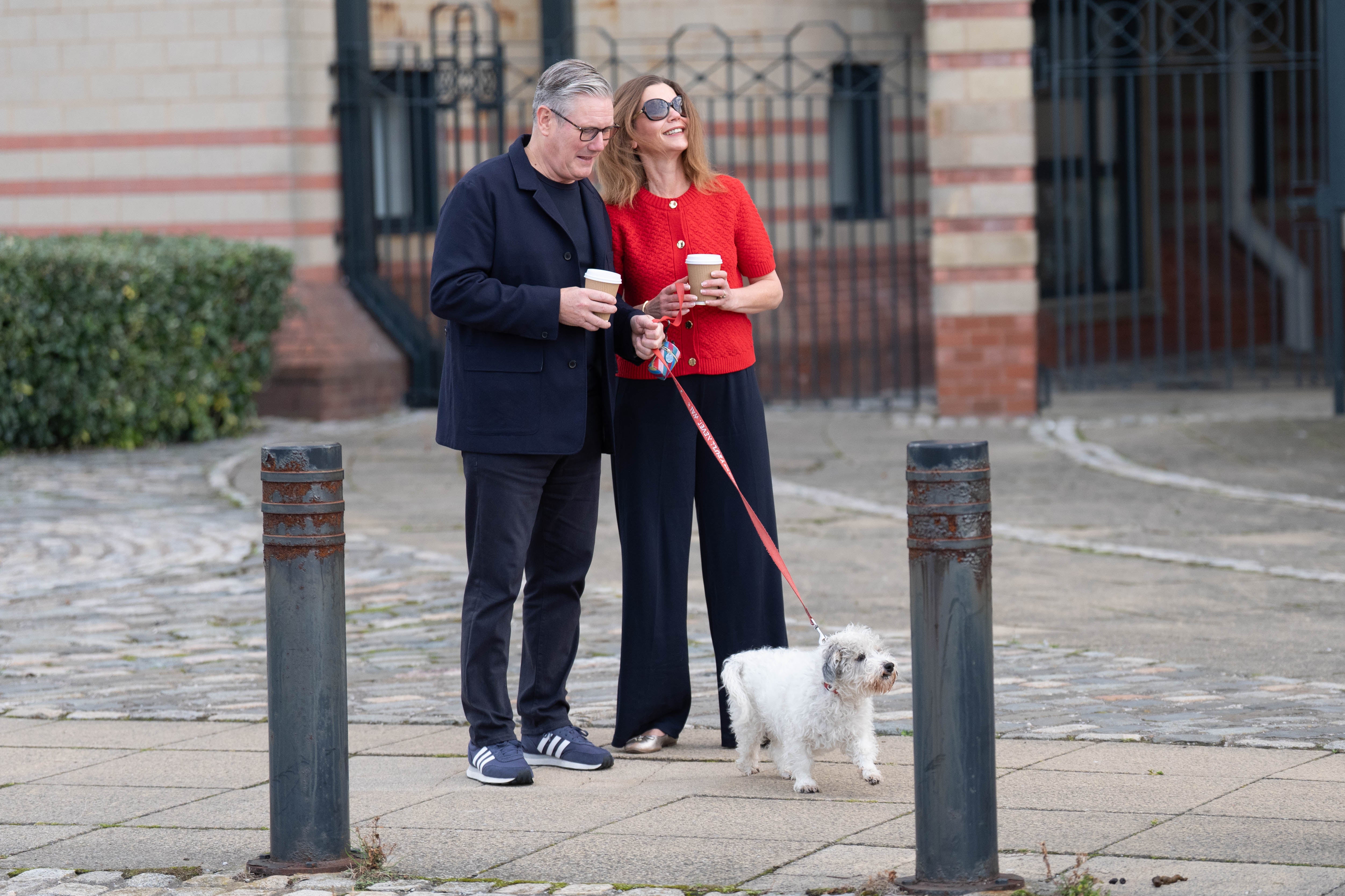 Sir Keir Starmer posed with a passerby’s dog