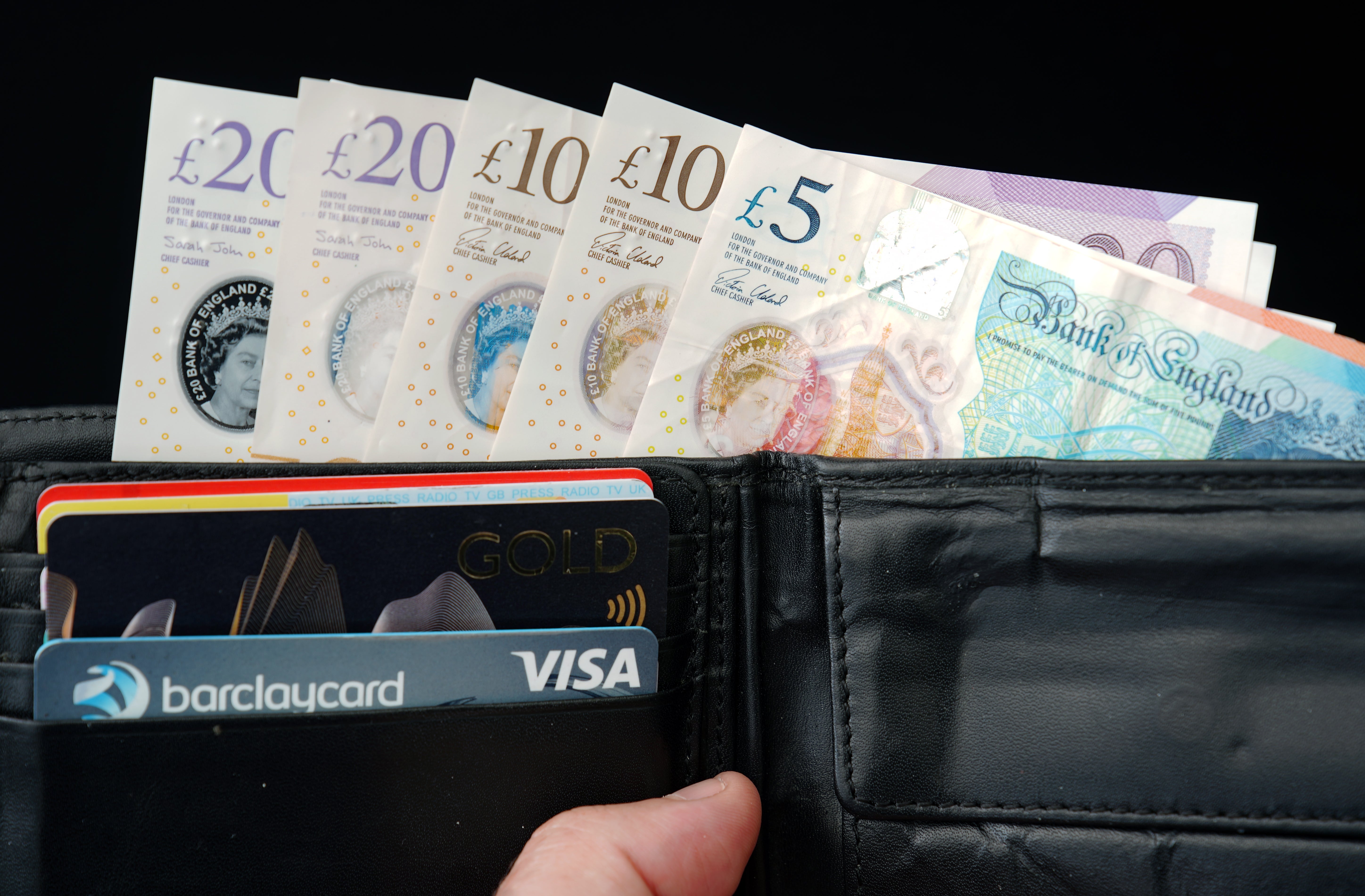 Around 16.9 million adults rarely used cash last year, while 1.2 million mainly used it, UK Finance said