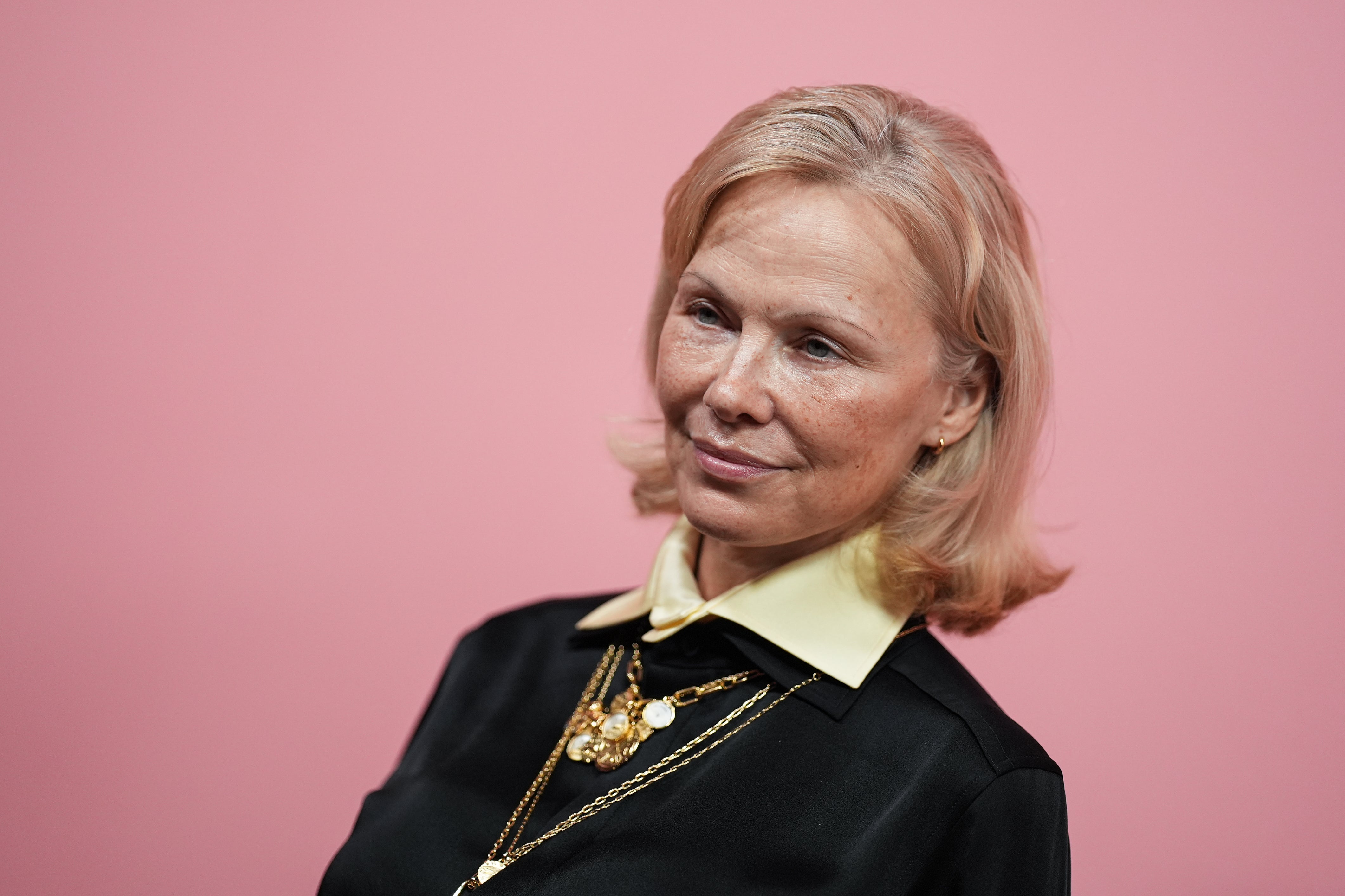 Pamela Anderson revealed her new hairdo on Instagram after attending the Tom Ford fashion show in Paris