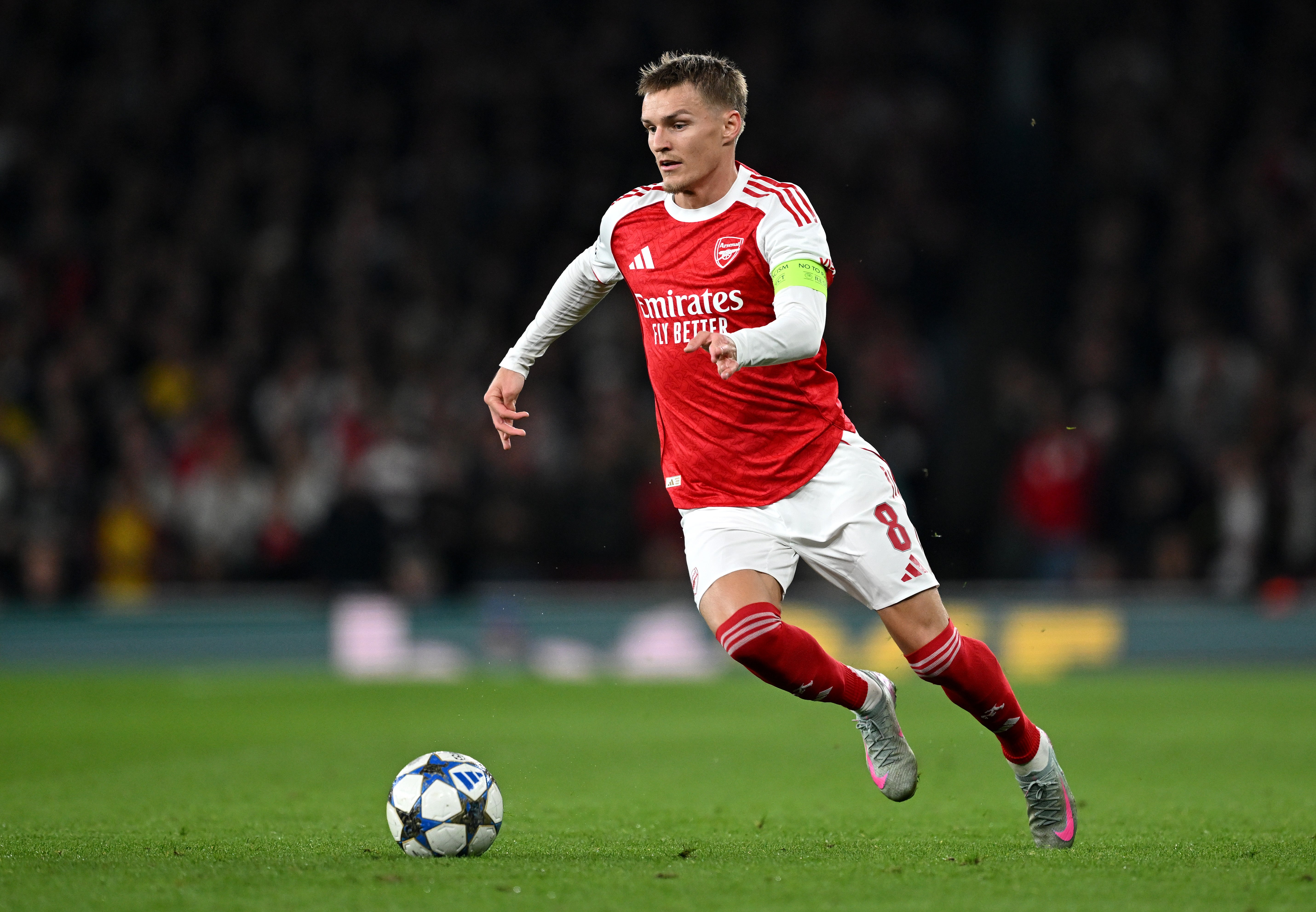 Arsenal Triumphs Over Olympiacos in a Thrilling Champions League Clash