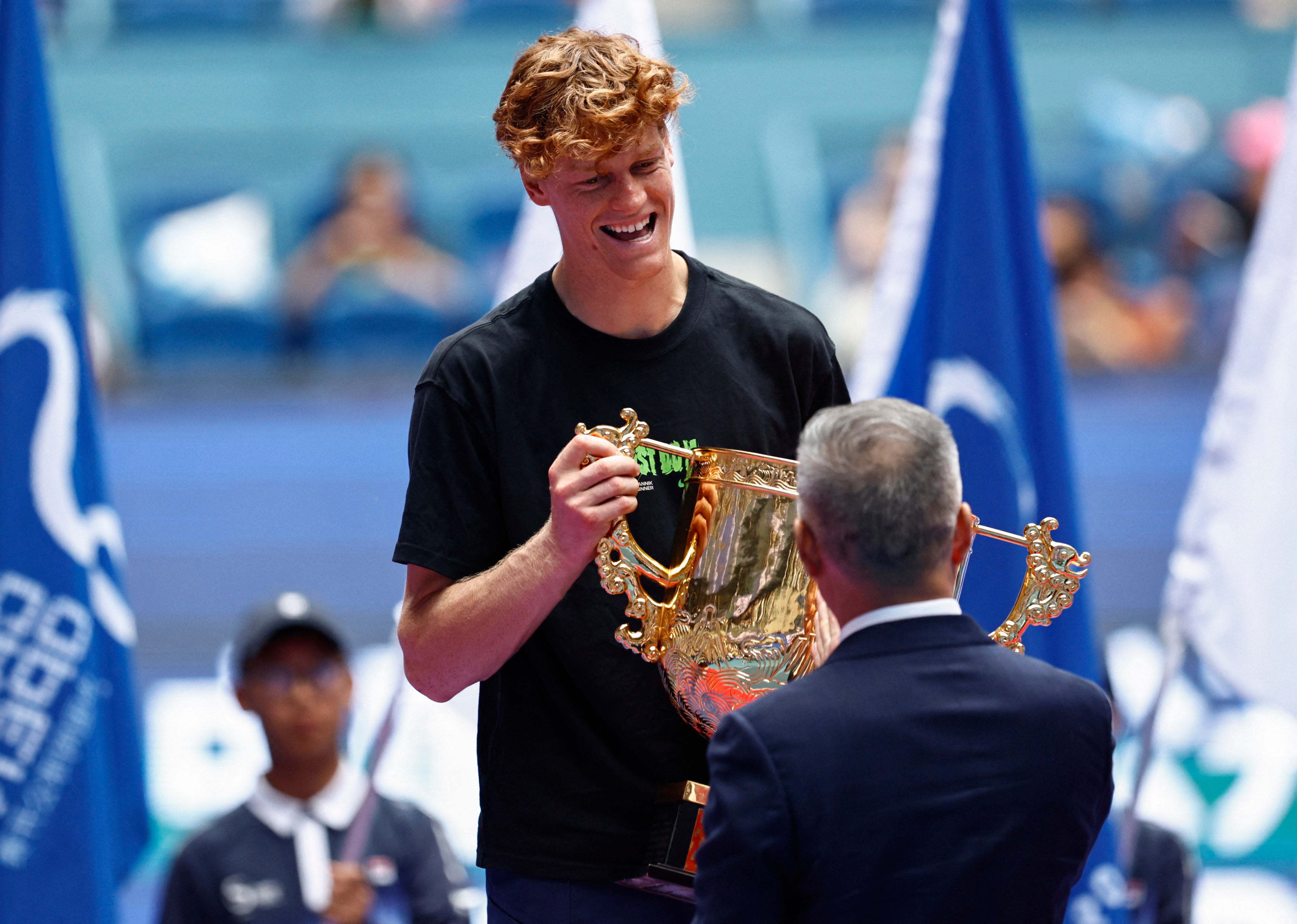 <p>Jannik Sinner reclaimed the China Open title by beating Learner Tien 6-2 6-2 </p>