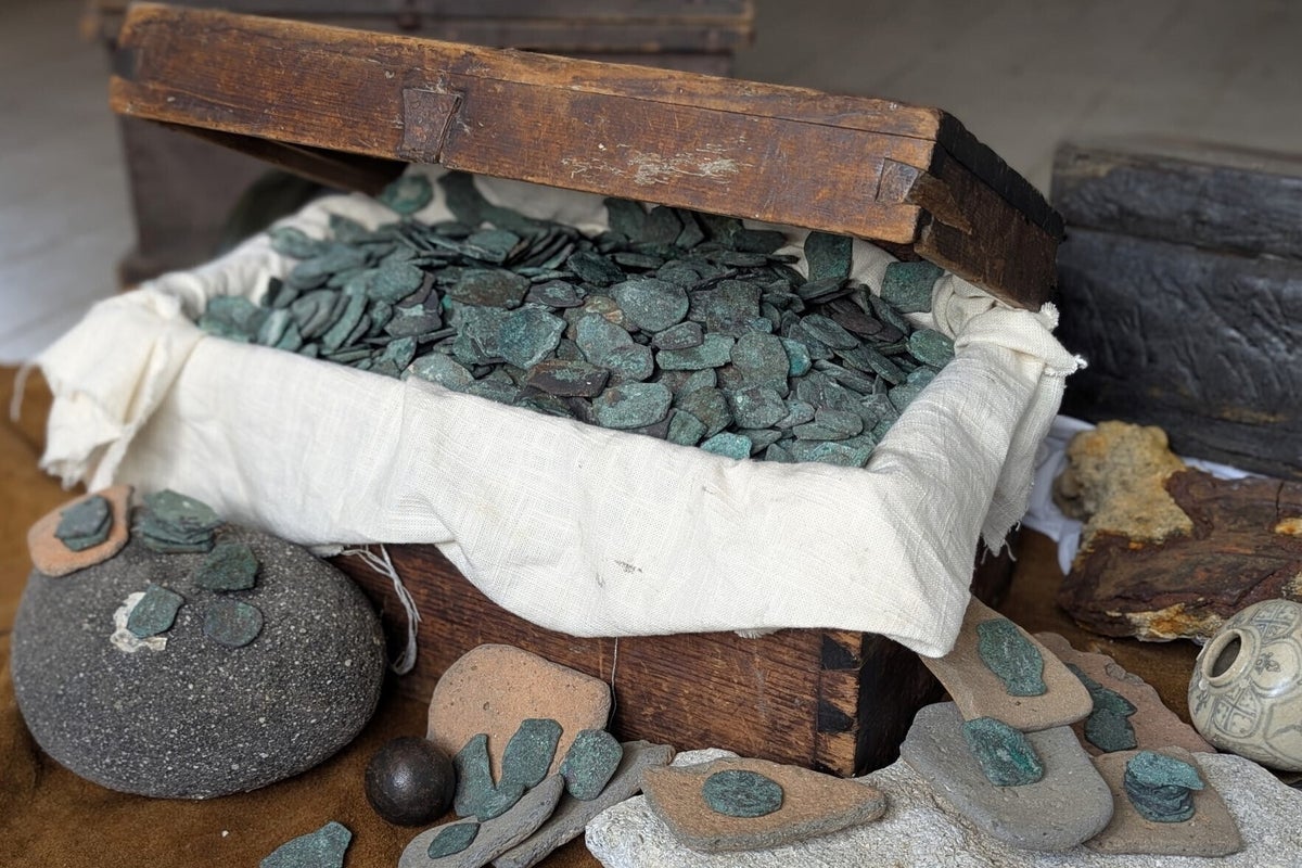 A hurricane sank a Spanish fleet in 1715. This summer, salvagers found $1M in coins A hurricane sank a Spanish fleet in 1715. This summer, salvagers found $1M in coins