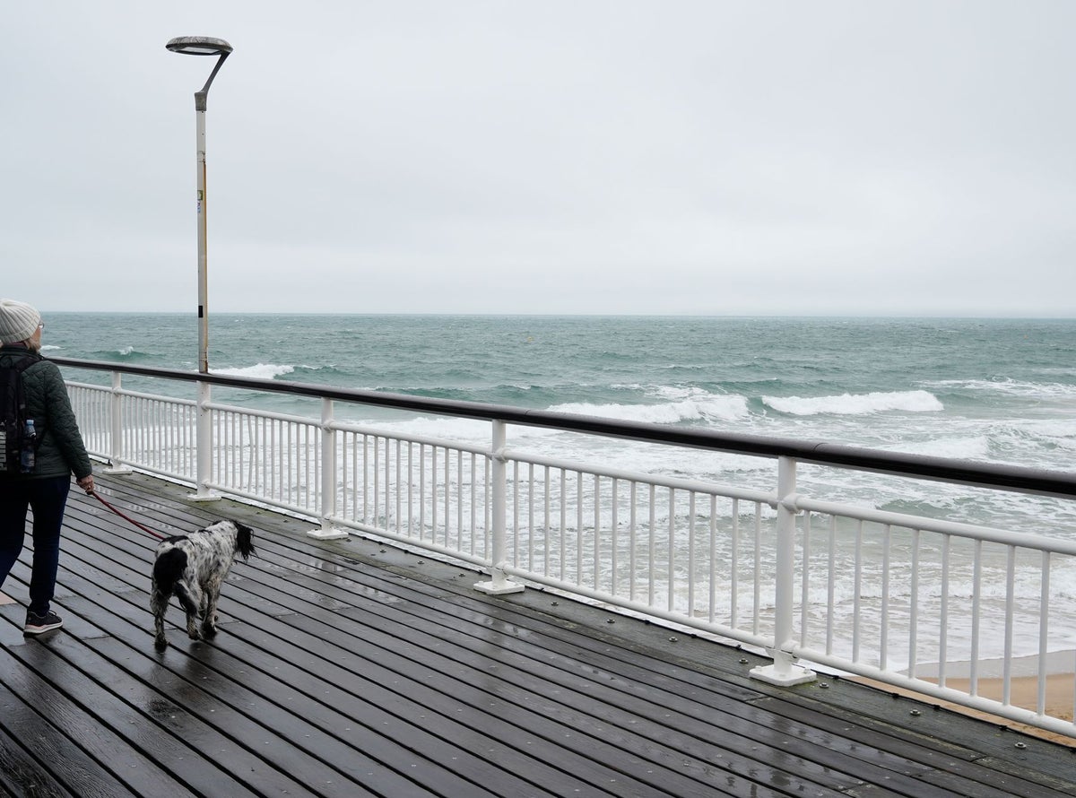 Easter weather woes as heavy rain and wind to batter Britain