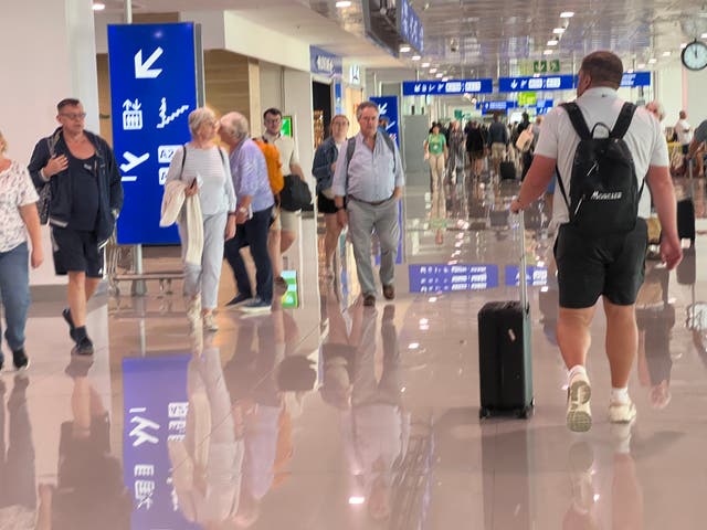 <p>The onus is on airlines to look after passengers whatever the reason for delays</p>