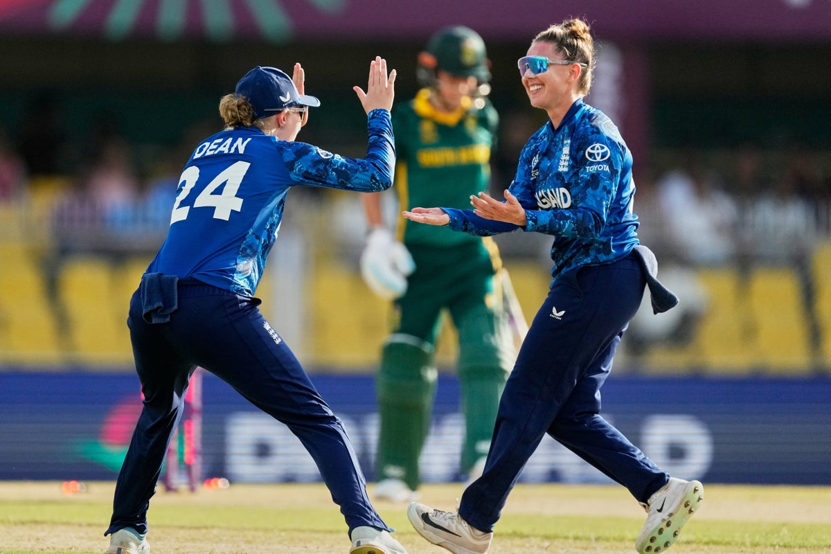 England crush South Africa by 10 wickets
