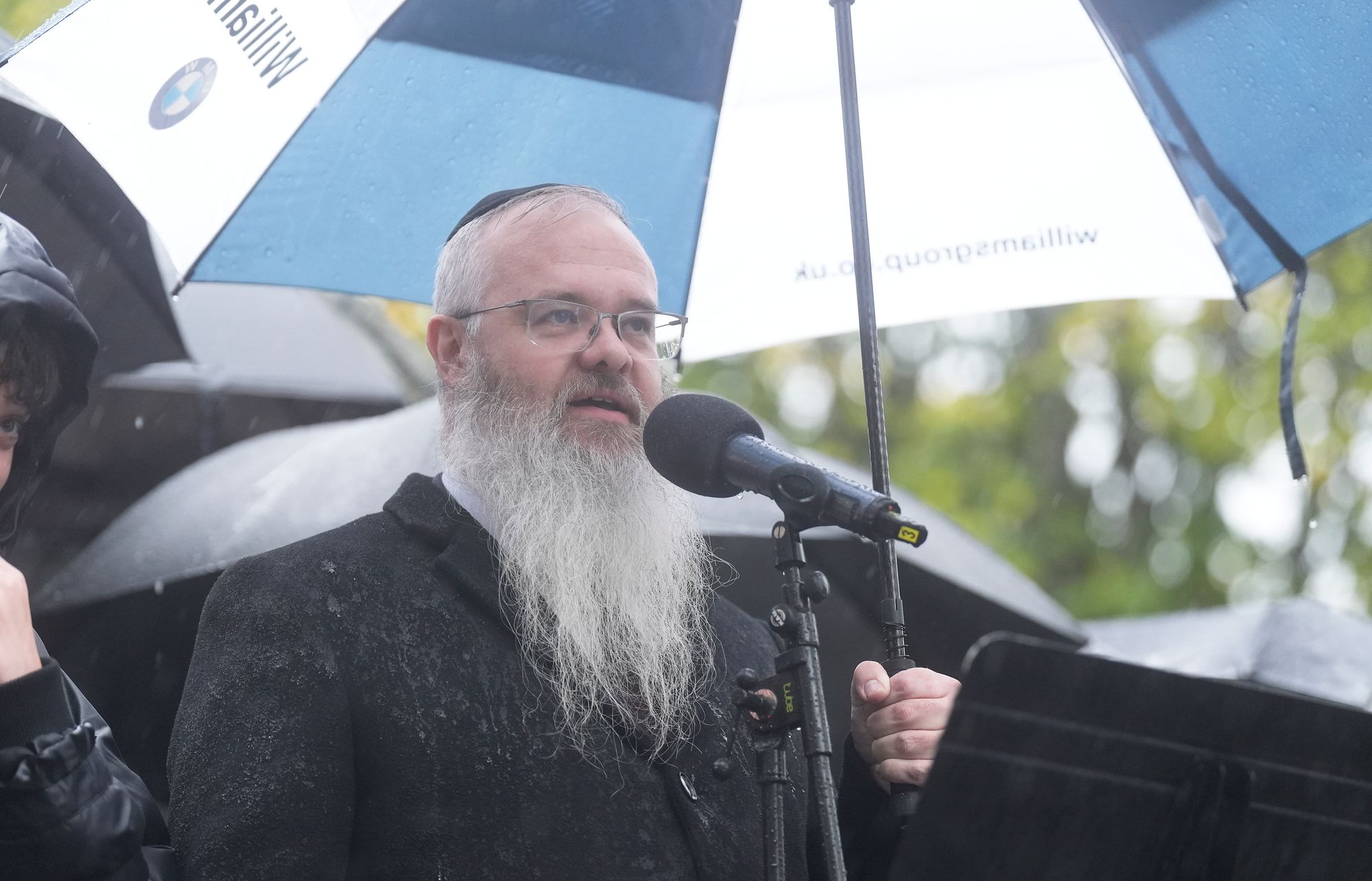 Rabbi Daniel Walker said that Melvin Cravitz and Adrian Daulbal were two 'special men'
