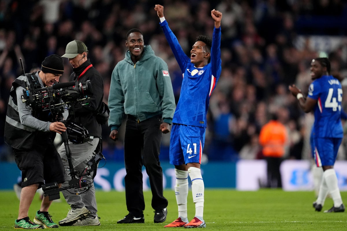 Chelsea Snatches Last-Gasp Premier League Win Over Liverpool