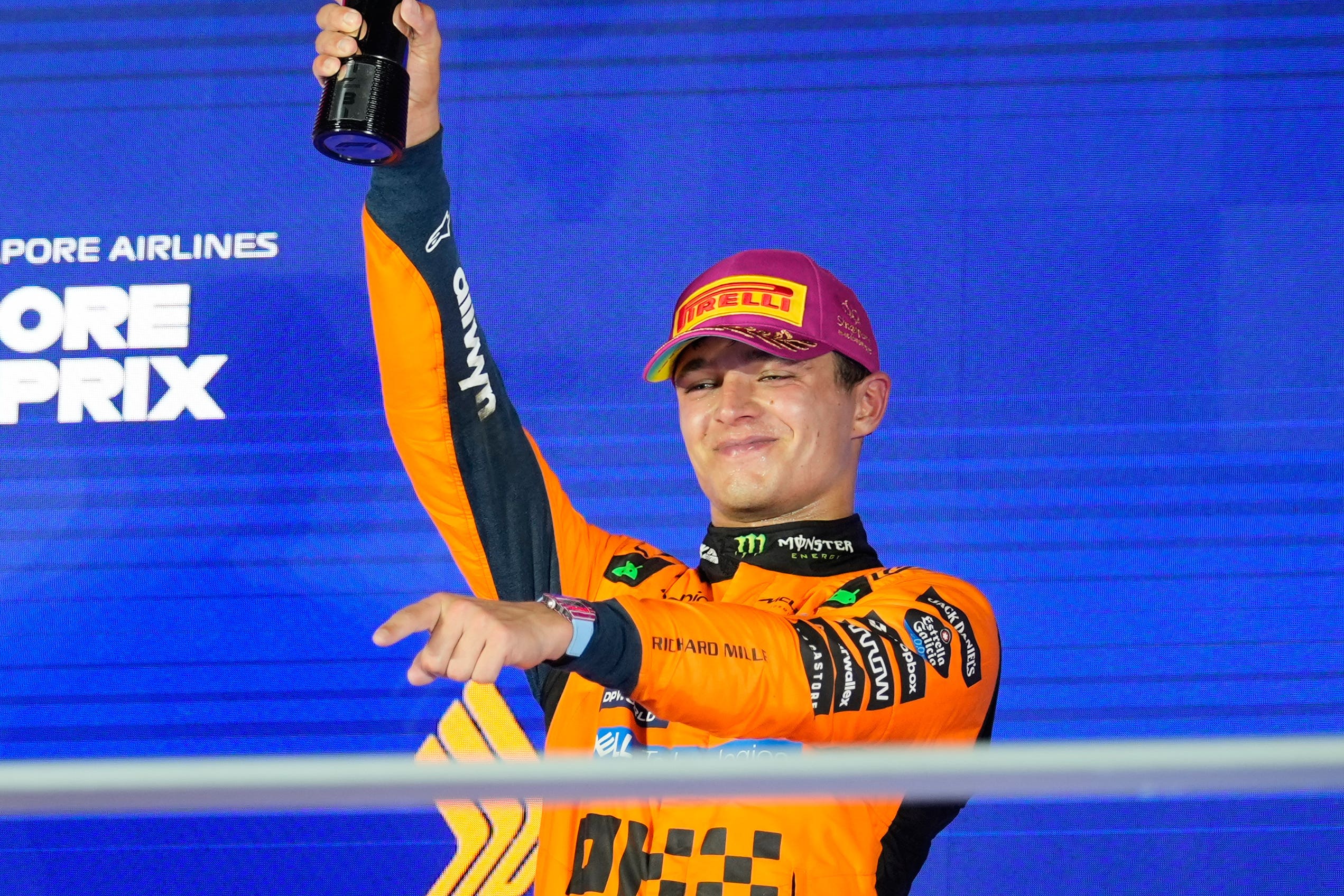 Norris took third place ahead of Piastri
