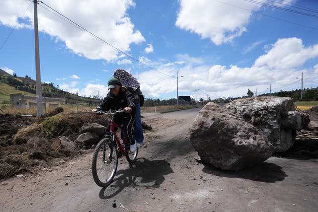 Ecuador Roadblocks