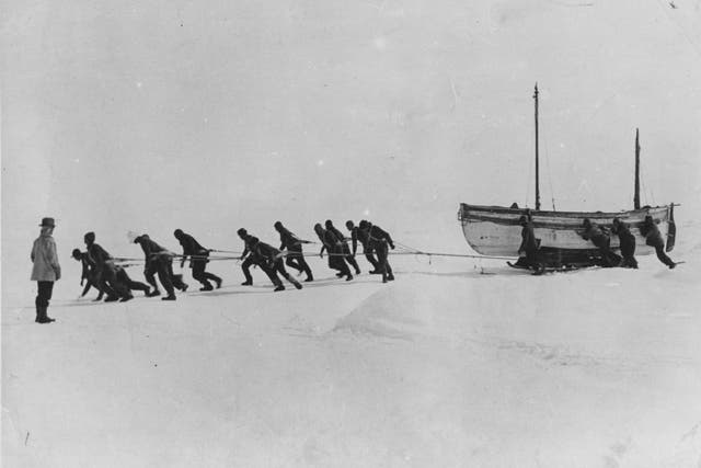 <p>Members of the Imperial Trans-Antarctic Expedition pull a lifeboat across Antarctic snow in 1916 after the loss of the ship <em>HMS</em> <em>Endurance</em>. Some 110 years later, we’re still learning more about what led to the vessel’s sinking.</p>
