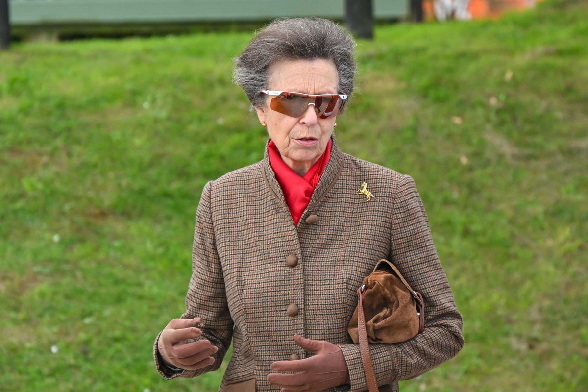 Princess Royal Undertakes Extensive Dorset Tour Supporting Local Equestrian and Police Initiatives