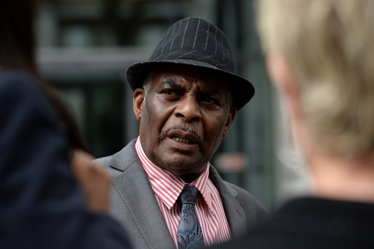Stephen Lawrence killer faces parole; father demands names