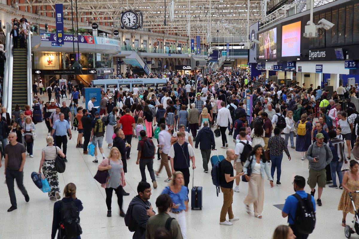 Major train disruption over Christmas confirmed by Network Rail on key lines