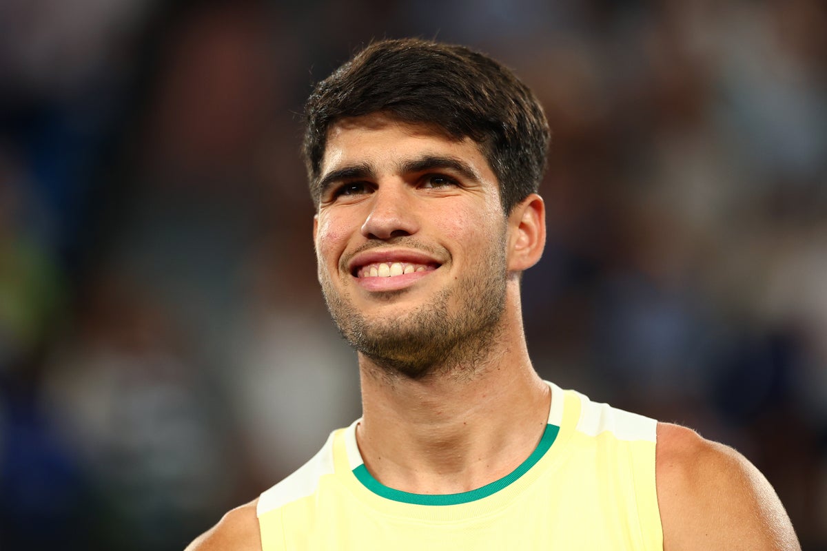 Carlos Alcaraz to face tennis amateurs in ‘Million Dollar One Point Slam’ at Australian Open Carlos Alcaraz to face tennis amateurs in ‘Million Dollar One Point Slam’ at Australian Open