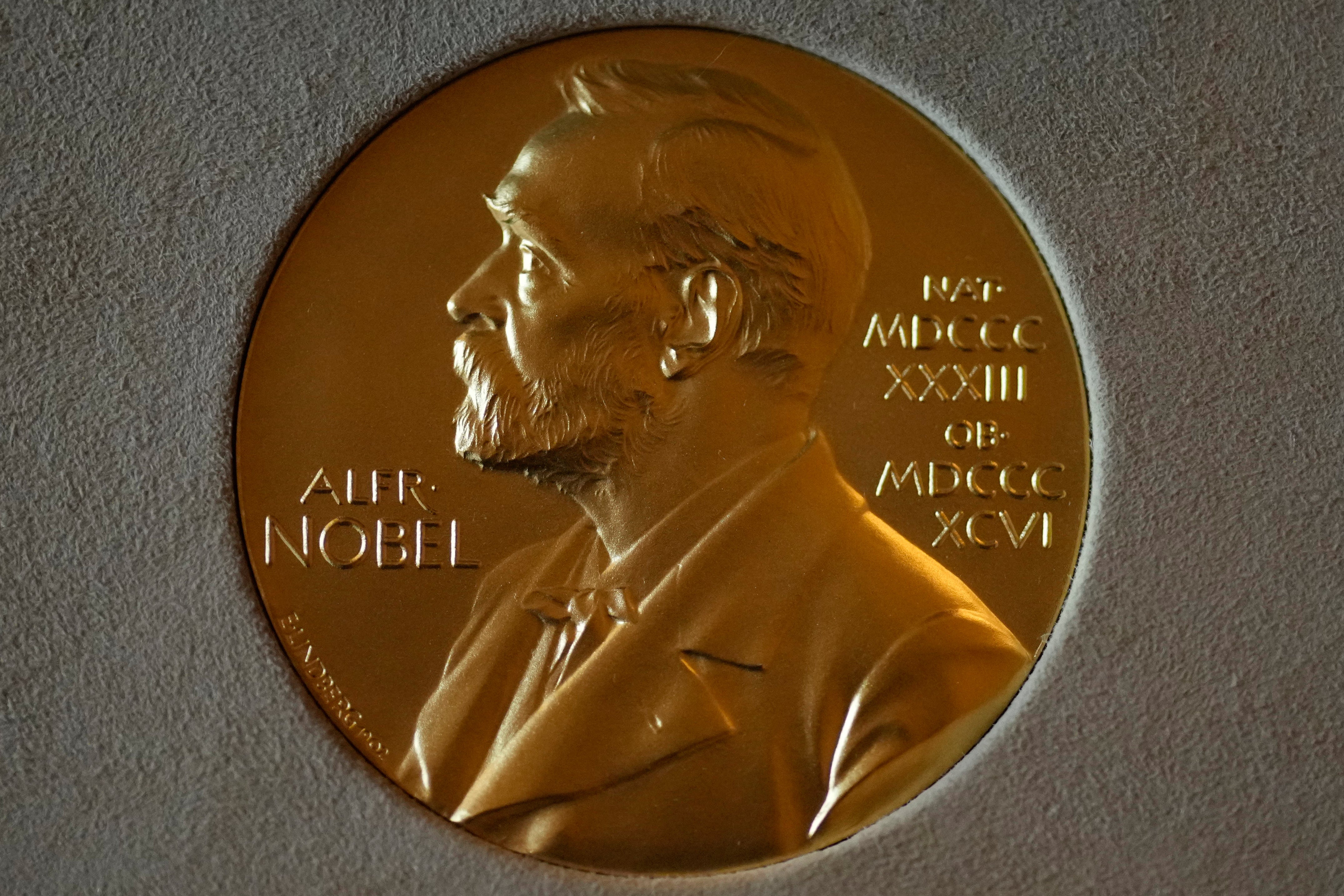 NOBEL-FÍSICA