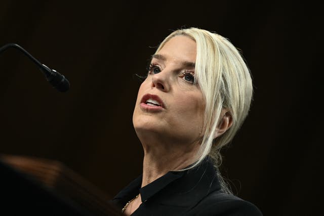 <p>La fiscal general Pam Bondi compareció por primera vez ante el Senado el 7 de octubre, tras las órdenes de Trump de procesar a sus enemigos y el despliegue de la Guardia Nacional en ciudades estadounidenses</p>