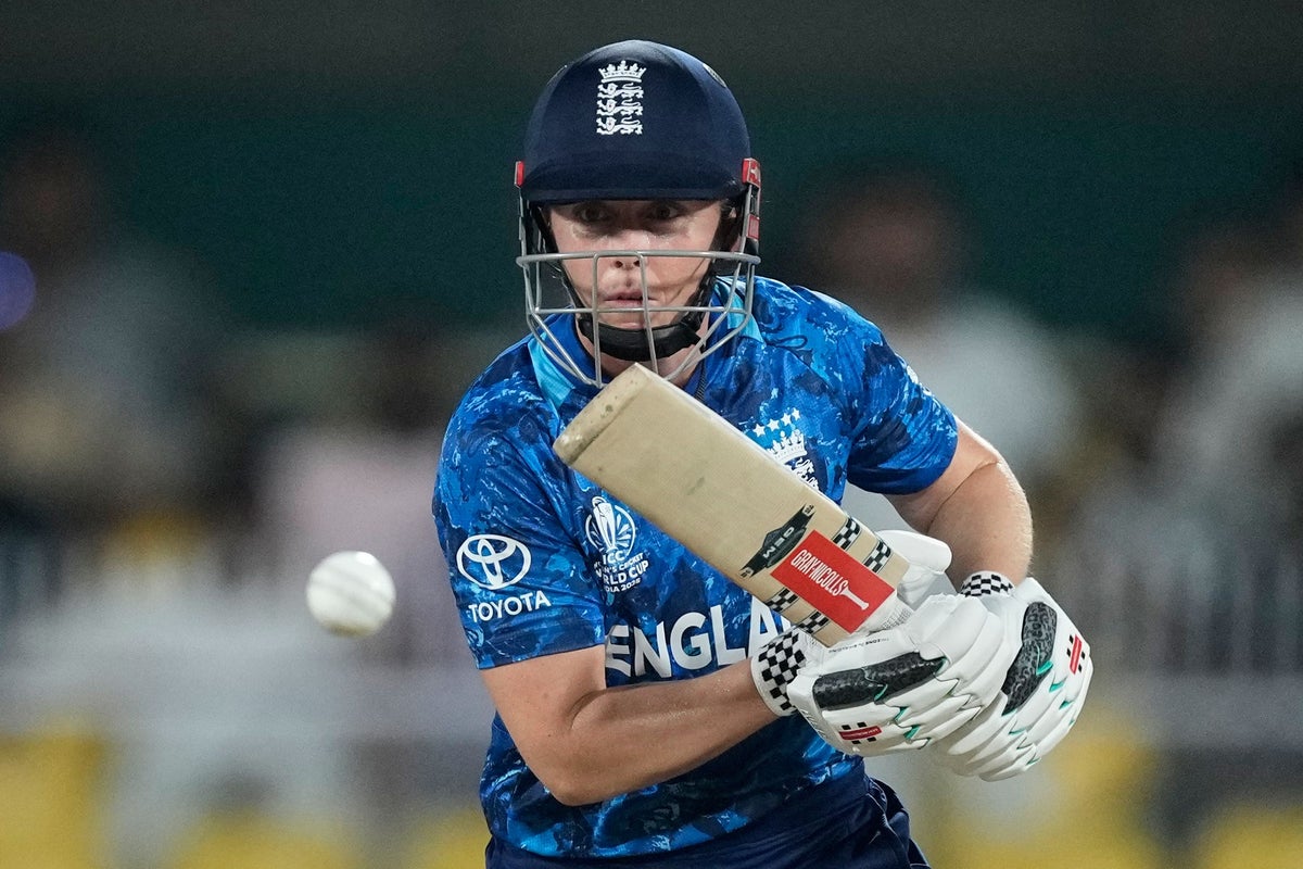 Heather Knight guides England to nervy World Cup victory over Bangladesh