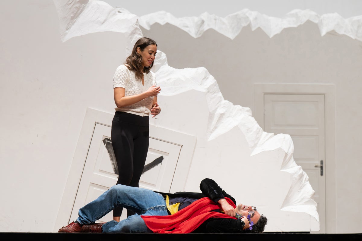 Rolando Villazon directs opera at the world's top houses while still singing