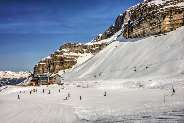 <p>Madonna di Campiglio will impose a cap of 15,000 people on the pistes</p>