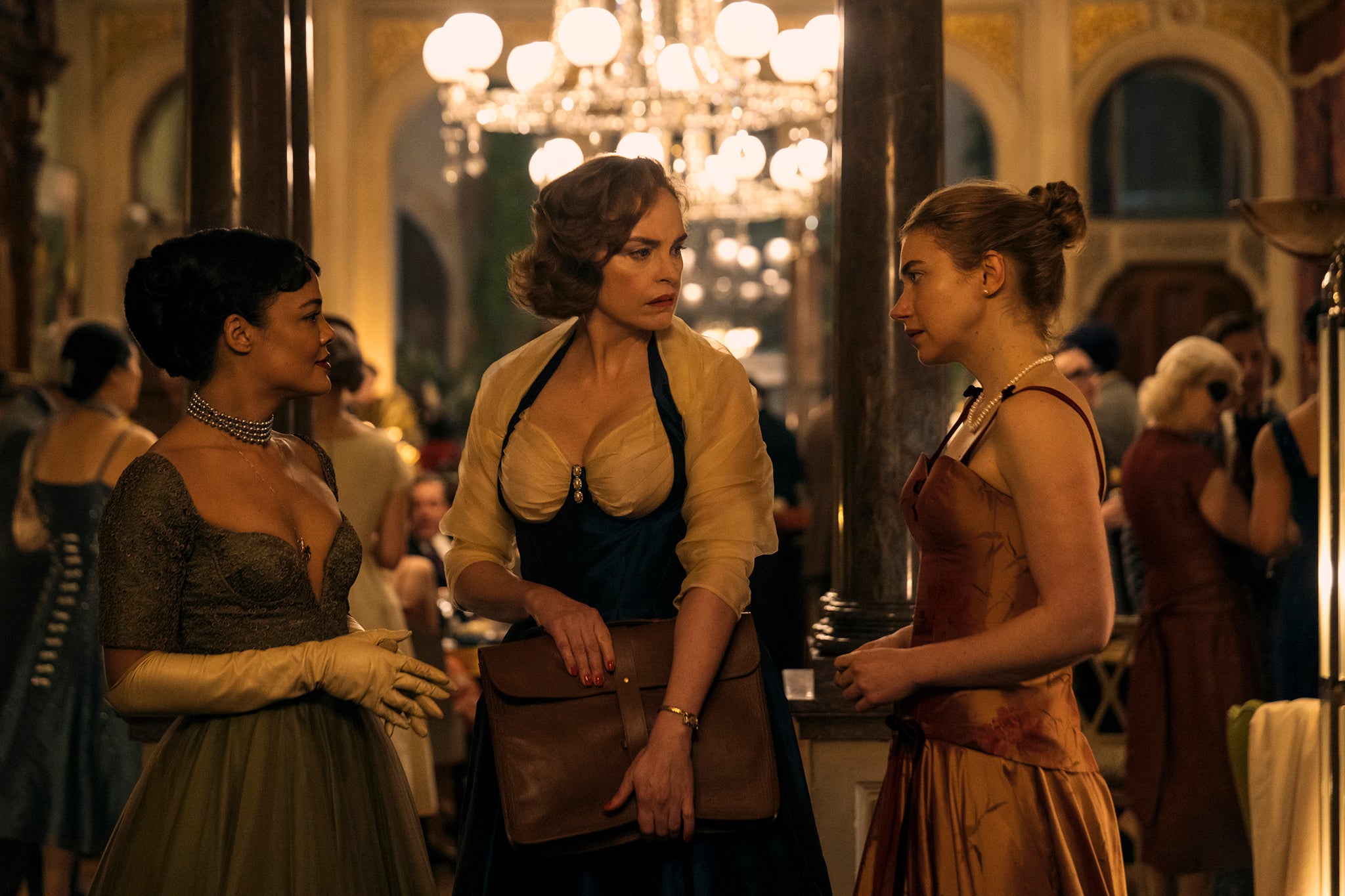 Thompson, Nina Hoss and Imogen Poots in ‘Hedda’