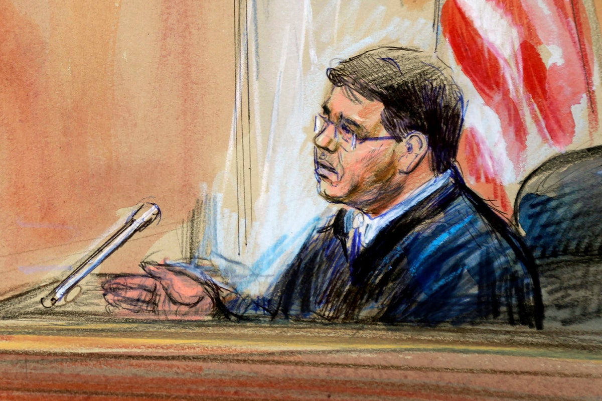 Juiz Veterano Assume Caso Explosivo Contra Ex-Diretor do FBI James Comey: O Que Acontecerá?
