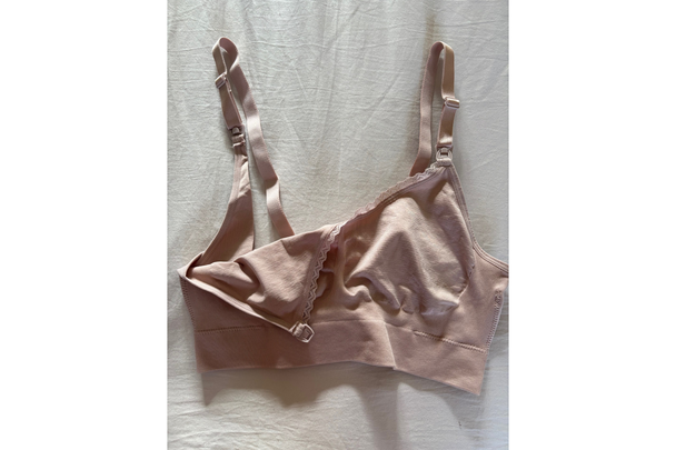 indybest best maternity bra review Jojo Mama Bébé pink lace trim seamless maternity and nursing bra