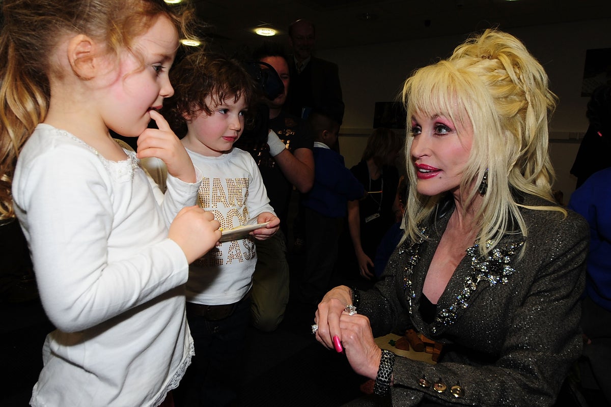 Missouri slashes funding for Dolly Parton’s free book program – UK Times Missouri slashes funding for Dolly Parton’s free book program – UK Times