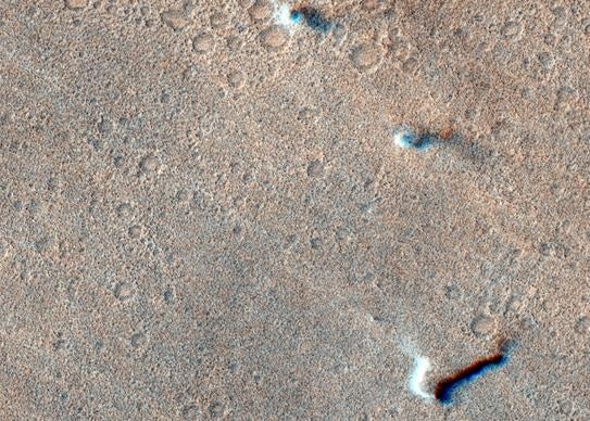 The Colour and Stereo Surface Imaging System (CaSSIS) on board ESA’s ExoMars Trace Gas Orbiter (TGO) captured these three dust devils tracking across the martian surface on 8 November 2021