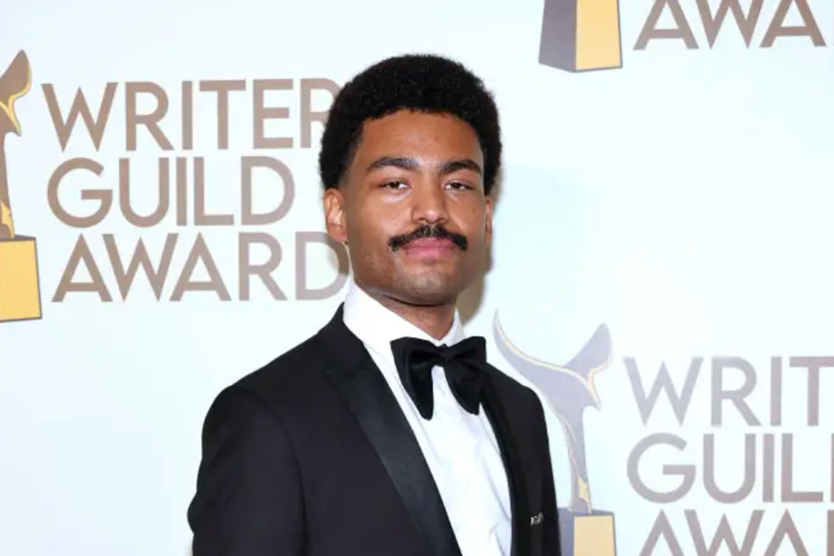 Judge tosses summons for ‘The Bear’ writer who was dragged off train by cops after ‘white woman’ complained about his sitting position Judge tosses summons for ‘The Bear’ writer who was dragged off train by cops after ‘white woman’ complained about his sitting position