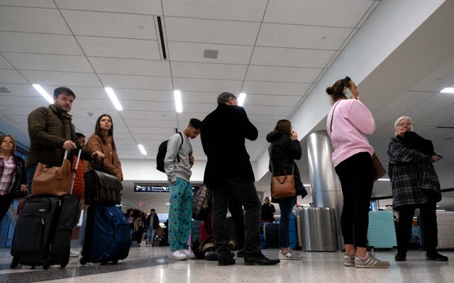 <p>Slimmer passengers could present airlines with huge savings, a new study found</p>