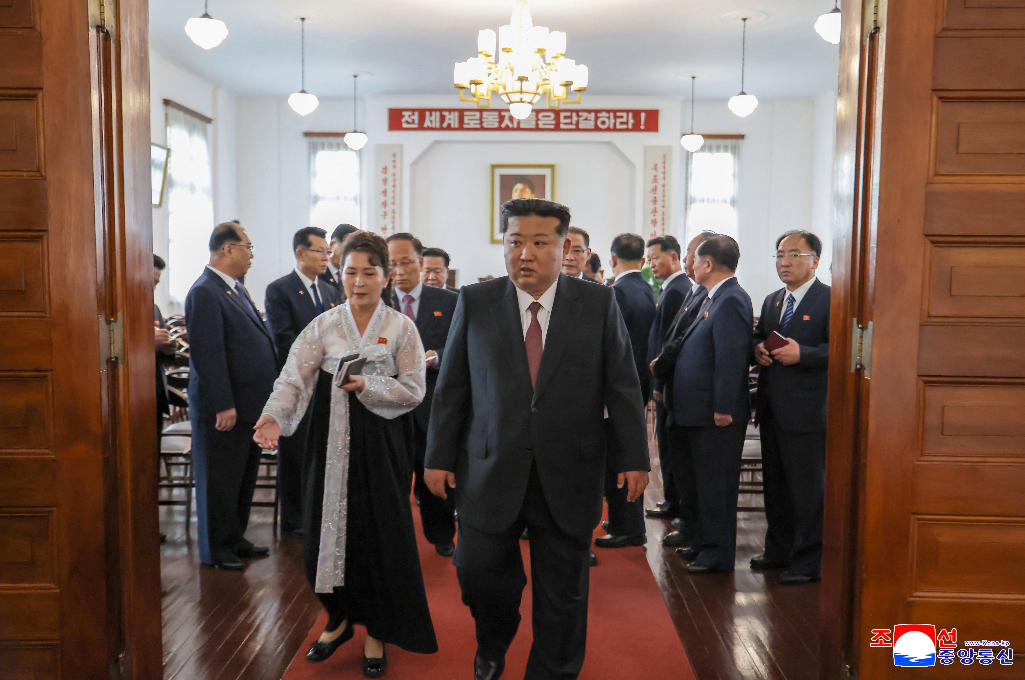 North Korean leader Kim Jong Un (C) visiting the Party Founding Museum in Pyongyang