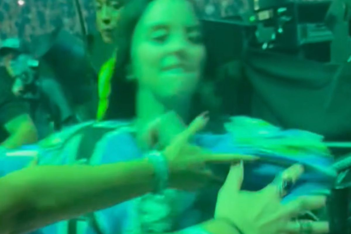 ‘Girl in red bandana’ goes viral for ‘hero’ reaction to Billie Eilish concert incident