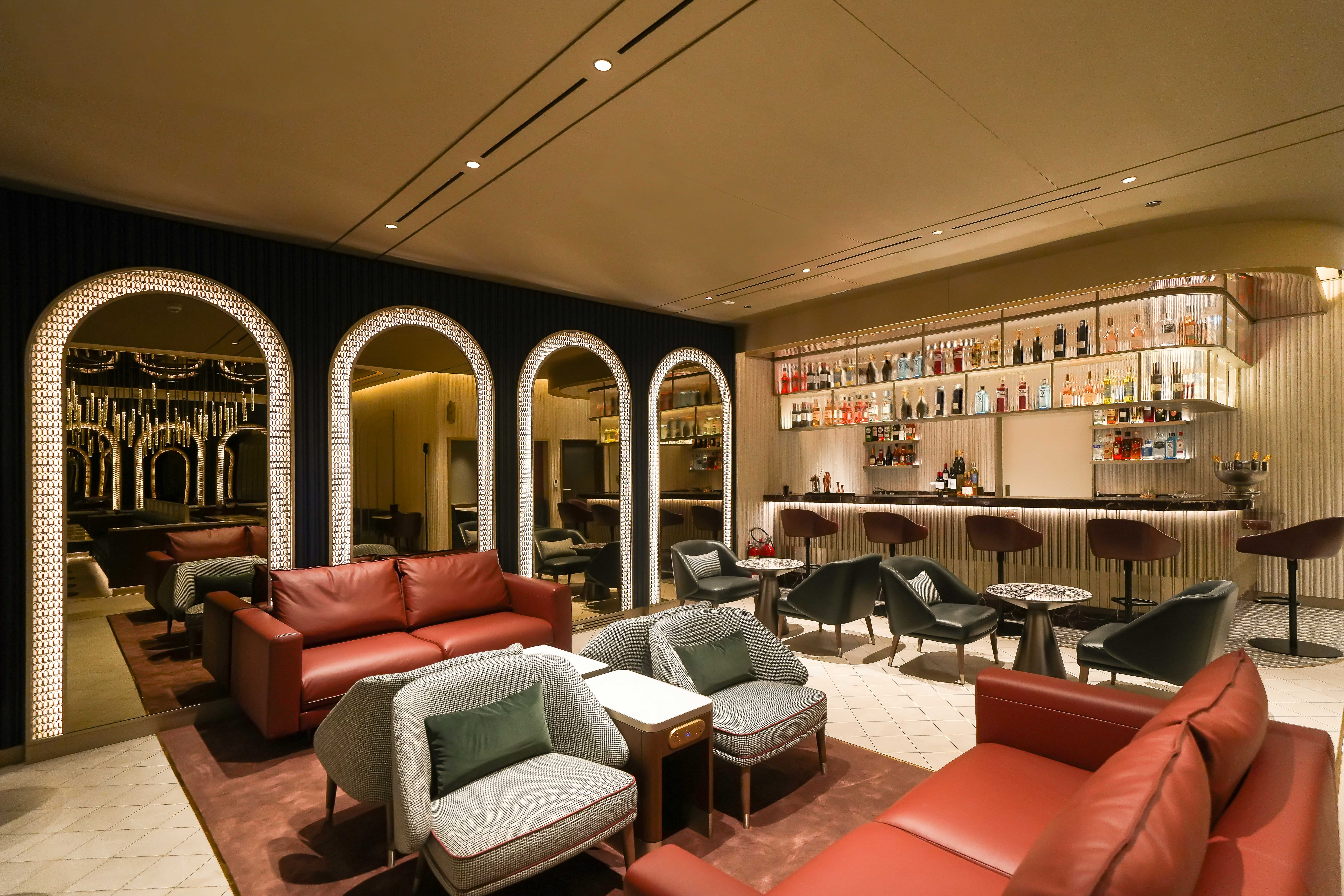 The bar in the new British Airways Dubai lounge