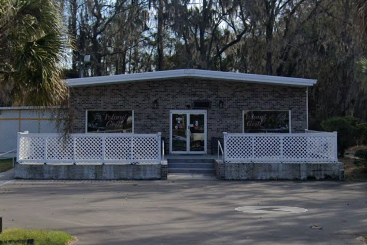 Four killed and 20 injured in early morning shooting at South Carolina bar