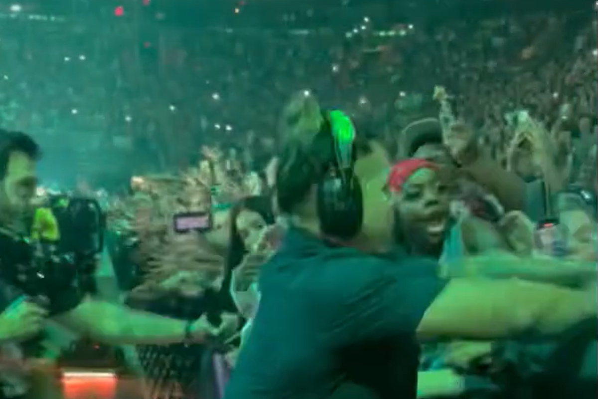 ‘Red bandana girl’ praised for her actions during Billie Eilish concert